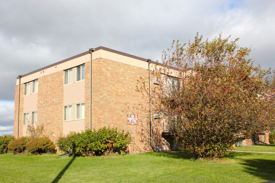 Carrington Apartments in Carrington, ND - Building Photo