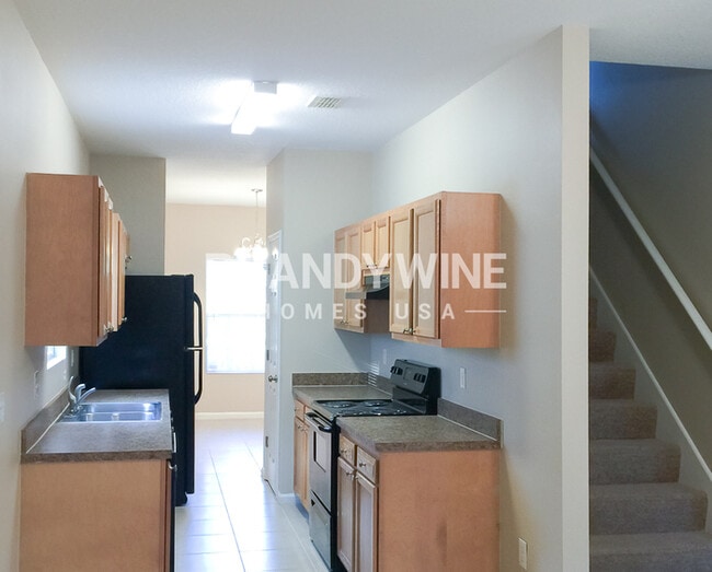 8436 Kona Ave in Jacksonville, FL - Foto de edificio - Building Photo