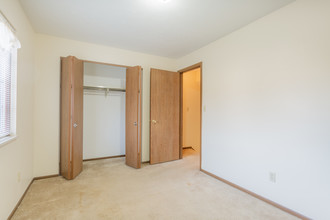 Brookpoint Apartments in Medina, OH - Building Photo - Interior Photo