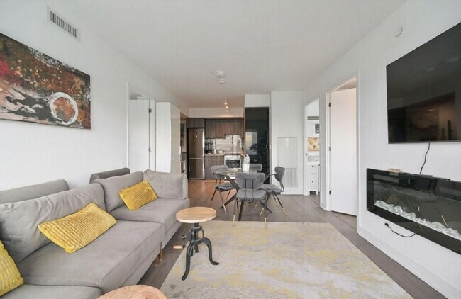 6 Breadalbane St, Unit SI ID1490296P in Toronto, ON - Building Photo - Building Photo