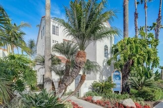 San Katrina in Carlsbad, CA - Building Photo - Building Photo