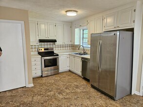 2002 Smith Dr in Kennesaw, GA - Building Photo - Building Photo