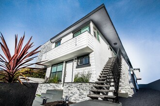 2730 Raymond Ave, Unit 4 in Los Angeles, CA - Foto de edificio - Building Photo