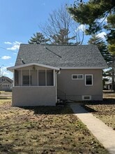 823 Craite Ave in Rice Lake, WI - Building Photo - Building Photo