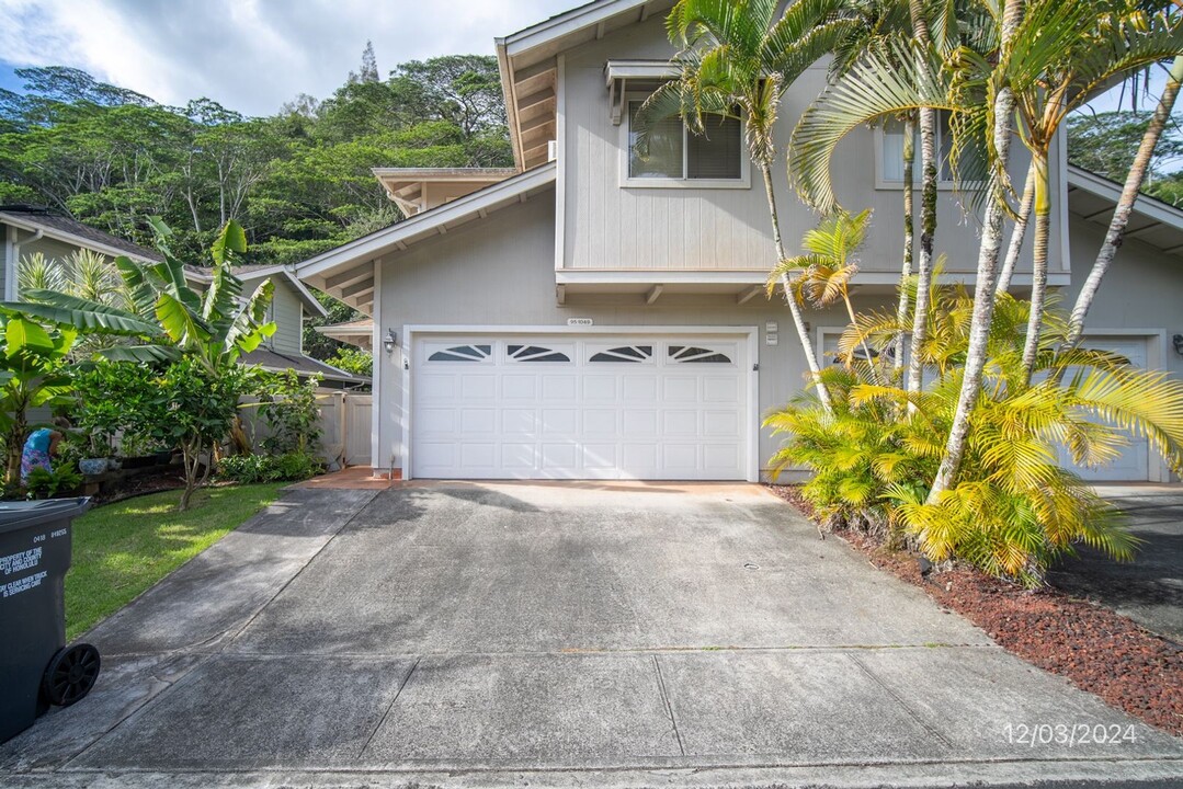 95-1049-1049 Wikao St in Mililani, HI - Building Photo