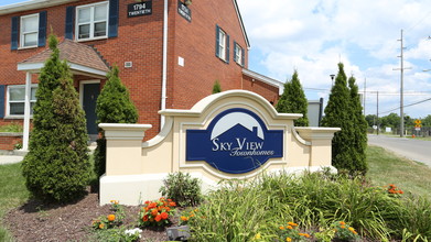 SkyView in Columbus, OH - Building Photo - Building Photo