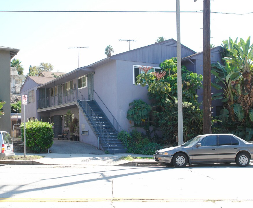 720 Silver Lake Blvd in Los Angeles, CA - Building Photo