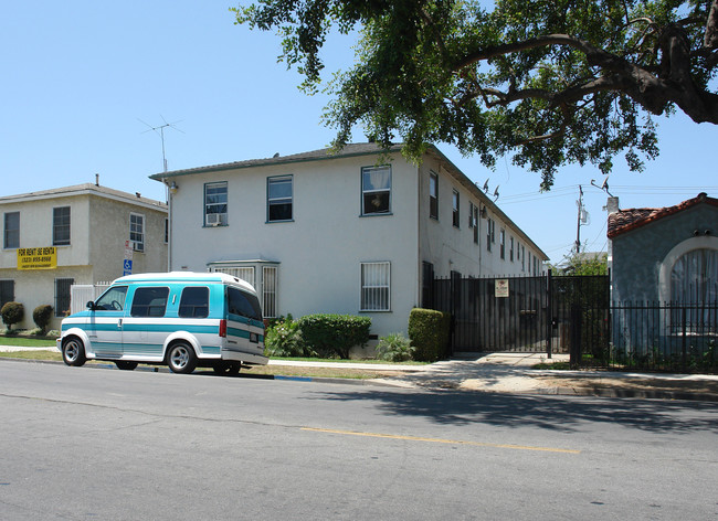 1929 Pine Ave in Long Beach, CA - Building Photo - Building Photo