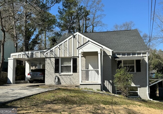property at 1307 Lorenzo Dr SW