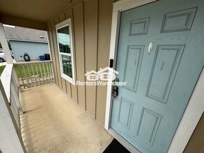 5731 Sunset Vis in San Antonio, TX - Building Photo - Building Photo