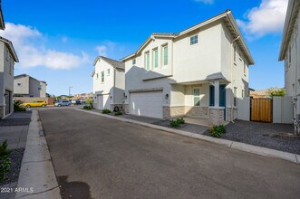 9517 E Talon Ave in Mesa, AZ - Building Photo - Building Photo