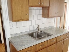 150 West St, Unit Apt 2 in Gardner, MA - Building Photo - Building Photo