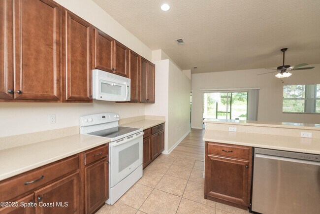 3136 Constellation Dr in Melbourne, FL - Building Photo - Building Photo