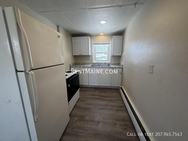 114 Riverside Dr in Augusta, ME - Building Photo - Building Photo