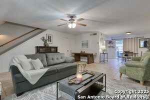 8715 Starcrest Dr in San Antonio, TX - Building Photo - Building Photo