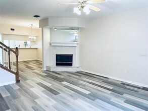2794 Countryside Blvd in Clearwater, FL - Foto de edificio - Building Photo
