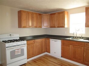 43 Marion St in Lynn, MA - Building Photo - Building Photo