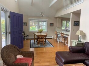 55 Angelica Ave in Mattapoisett, MA - Building Photo - Building Photo