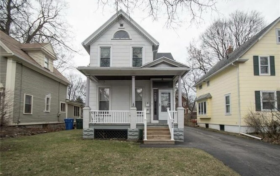 82 May St, Unit 2 in Rochester, NY - Building Photo