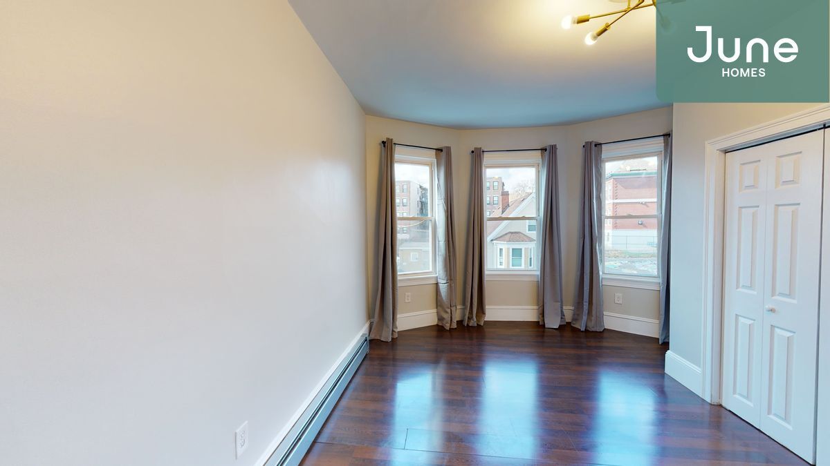 16 Glenway St-Unit -B in Boston, MA - Building Photo