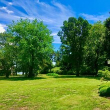 6 Far Pond Rd in Southampton, NY - Building Photo - Building Photo