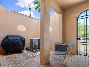 14741 SW 11th St in Pembroke Pines, FL - Building Photo - Building Photo