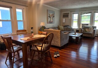 19 Gordon St, Unit 2 in Somerville, MA - Building Photo - Building Photo