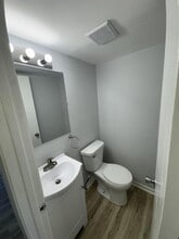 21 Johnny Appleseed Ct in Cincinnati, OH - Building Photo - Building Photo
