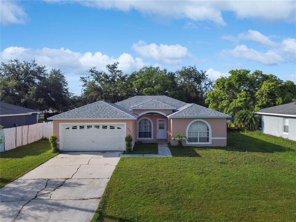 469 Dove Dr in Kissimmee, FL - Building Photo