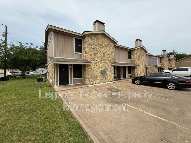 property at 1610 Sun Valley Dr