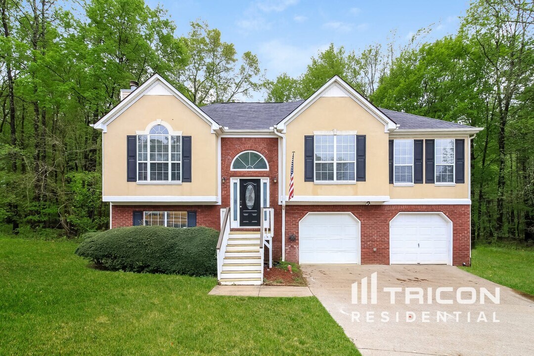 4069 Sweetsprings Terrace SW in Powder Springs, GA - Building Photo