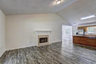 9166 Tara Dr SW in Covington, GA - Foto de edificio - Building Photo