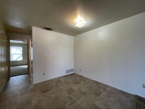 201 W Lincoln Ave in Copperas Cove, TX - Building Photo - Building Photo