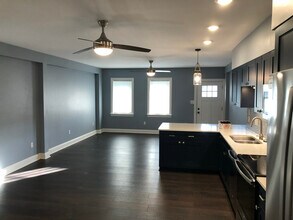 1833 Thomas St in Richmond, VA - Foto de edificio - Building Photo