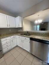 6400 Windsor Gate Ln in Charlotte, NC - Building Photo - Building Photo
