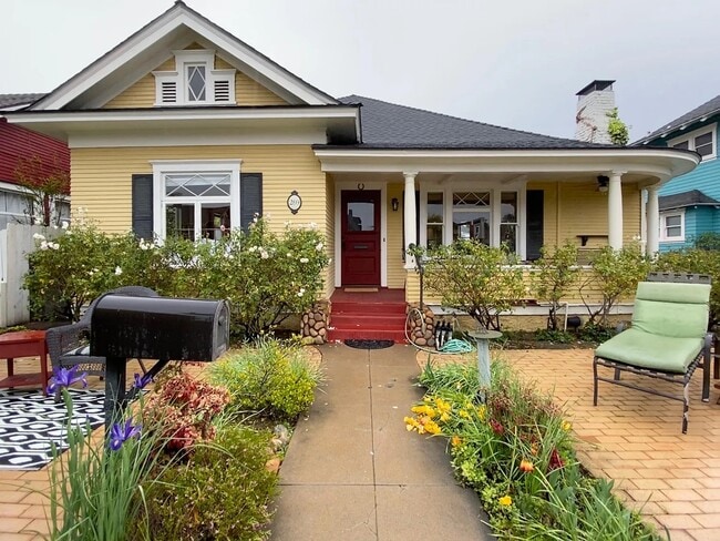 property at 269 N Glassell St