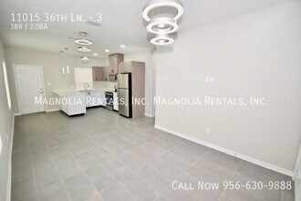 11015 N 36th Ln, Unit 3 in McAllen, TX - Foto de edificio - Building Photo
