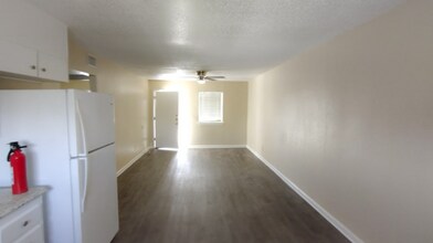 905 N Main St in Copperas Cove, TX - Building Photo - Building Photo