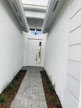 11933 SW Poseidon Way in Port St. Lucie, FL - Building Photo - Building Photo