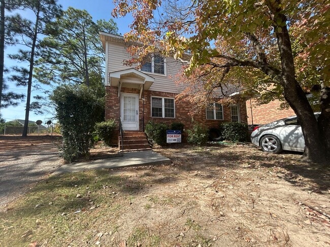 property at 15-16 Ashley's Pl