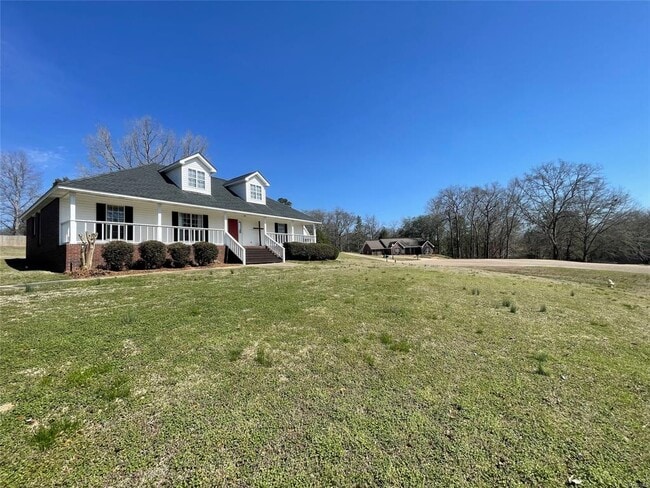 21 Shelton Cir in Deatsville, AL - Building Photo - Building Photo