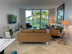 3001 S Ocean Dr, Unit 323 in Hollywood, FL - Building Photo - Building Photo