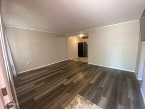 1007 S Roosevelt St in Tempe, AZ - Foto de edificio - Building Photo