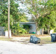 745 NE 122nd St in Miami, FL - Building Photo - Building Photo