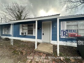 319 Silver St in Hot Springs, AR - Building Photo