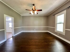 851 Garden Rd in Red Oak, VA - Foto de edificio - Building Photo