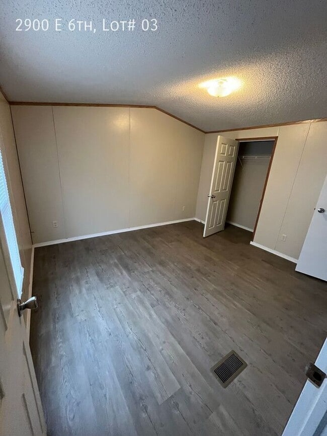 property at 2900 E 6th Ave