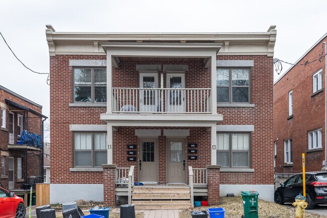 11 Acacia Av in Ottawa, ON - Building Photo - Building Photo