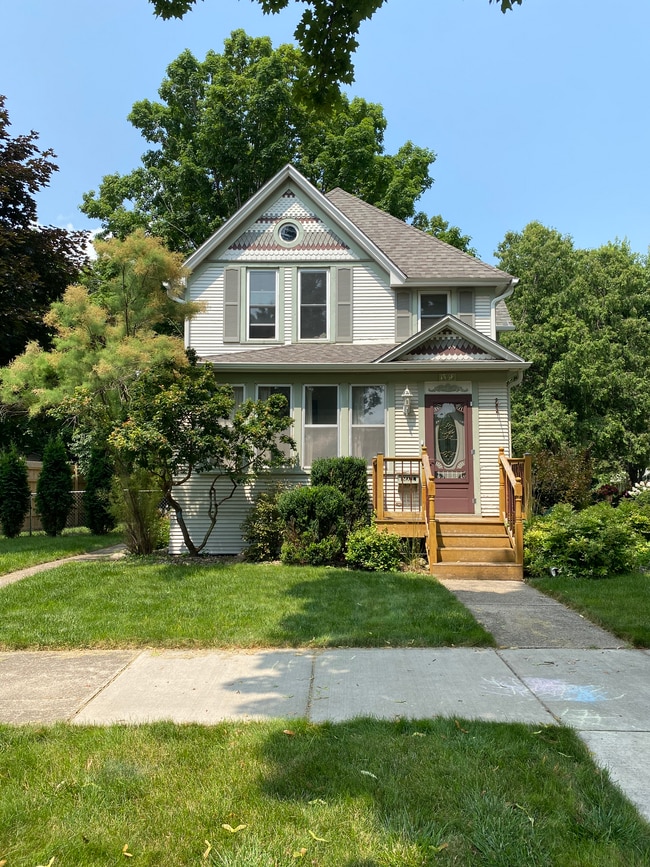 property at 1508 N Broad St