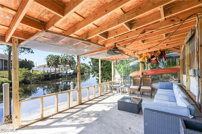 13529 Island Rd in Ft. Myers, FL - Foto de edificio - Building Photo